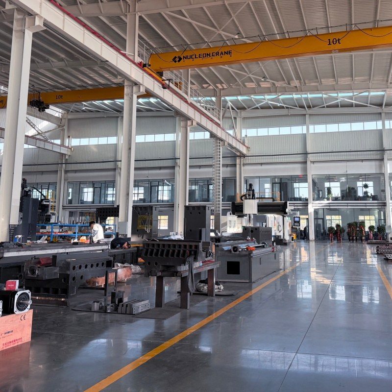 cnc cutting and milling metal machine