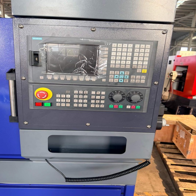 oil parts turning machine